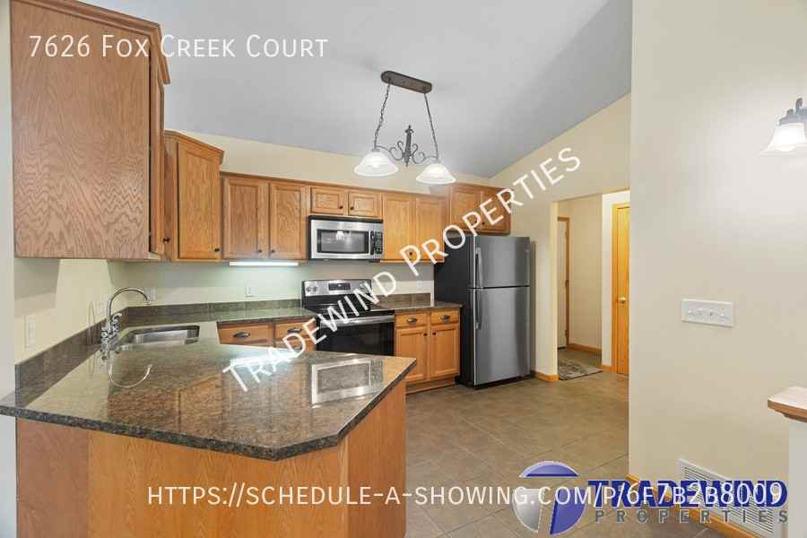 7626 Fox Creek Ct - Photo 2 of 23