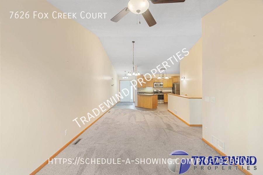 7626 Fox Creek Ct - Photo 6 of 23