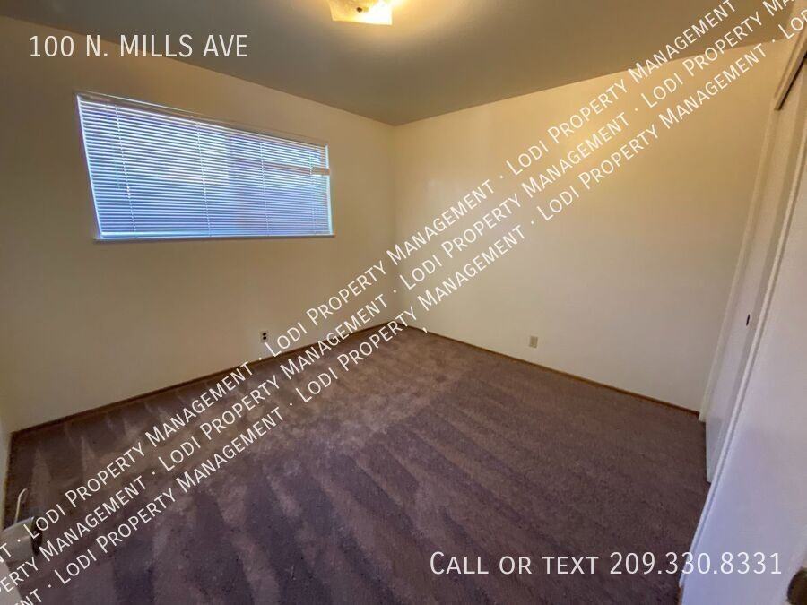 100 N Mills Ave - Photo 6 of 9
