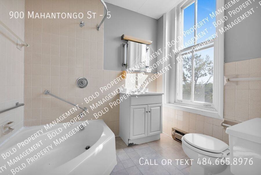 900 Mahantongo St #5 - Photo 4 of 33