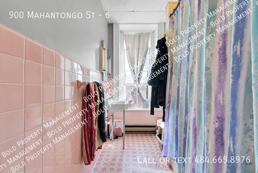 900 Mahantongo St #6 - Photo 6 of 33