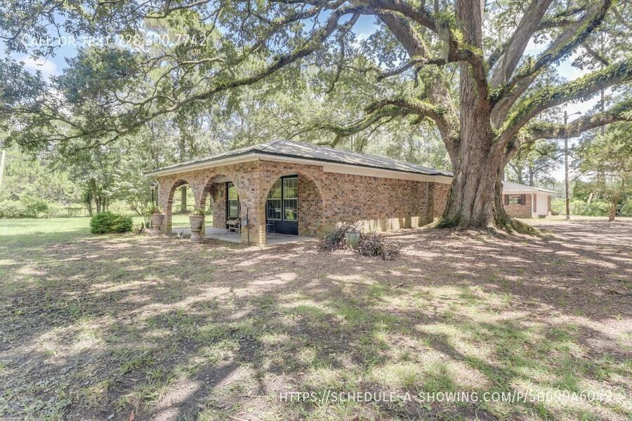 9708 Forts Lake Rd - Photo 2 of 21