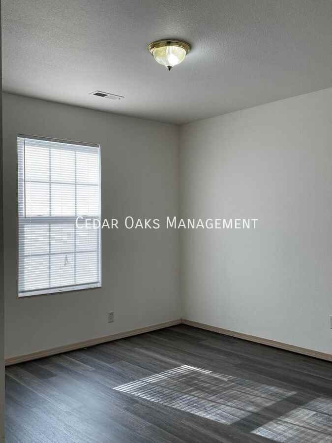 208 Josie Dr - Photo 7 of 10