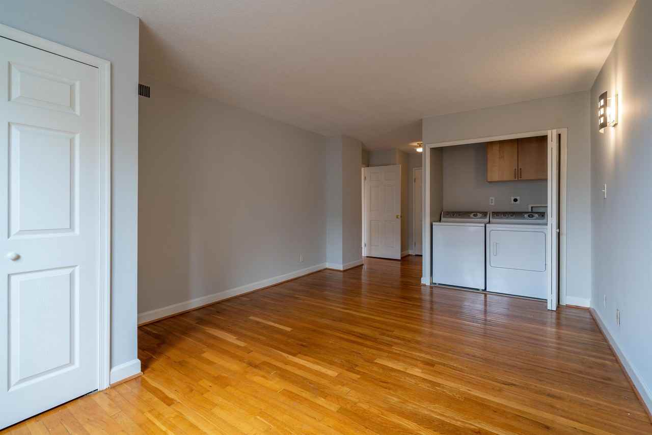 1101 Saint Paul St #506 - Photo 5 of 9