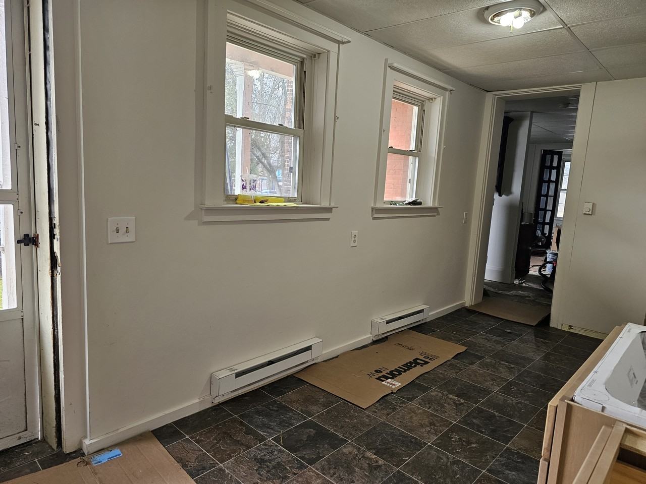 188 N Main St #B - Photo 4 of 48
