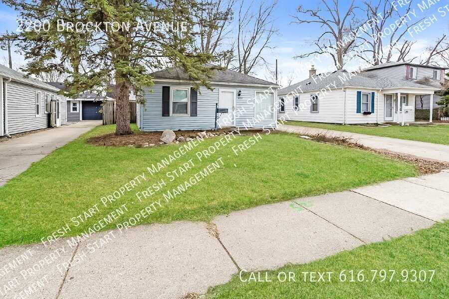 2200 Brockton Ave