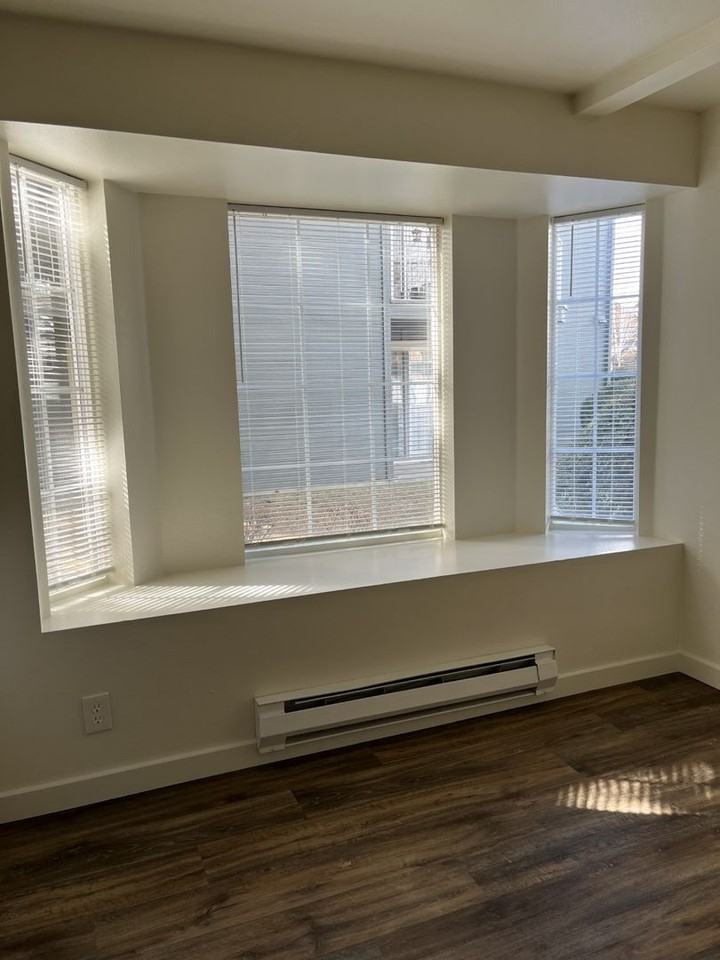 1408 N Raymond St #104 - Photo 7 of 16