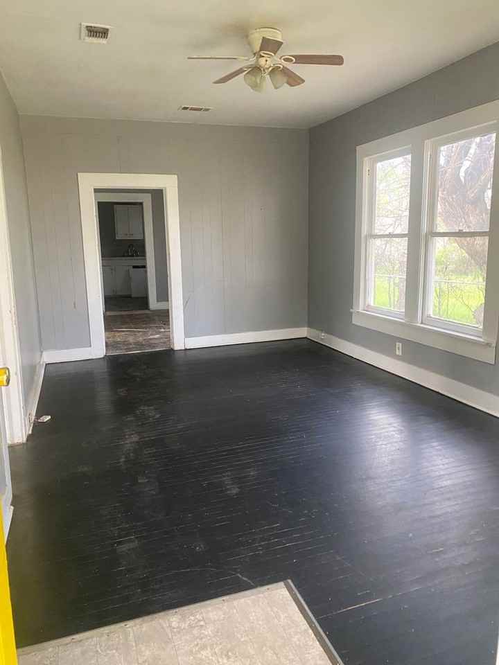 2222 Carleton St - Photo 2 of 11