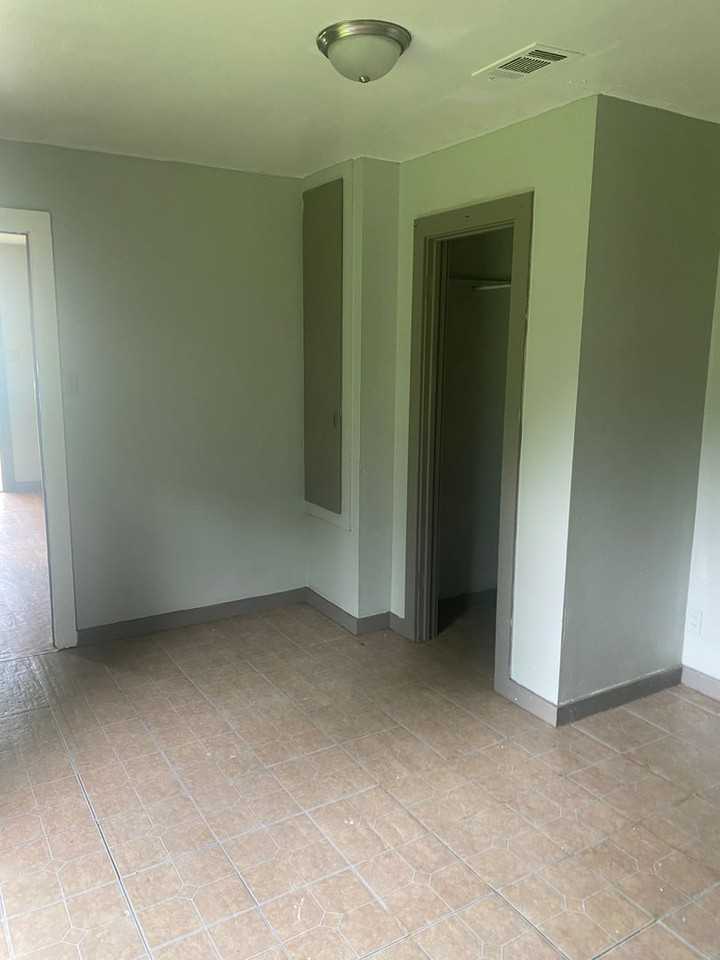 458 E 71st St - Photo 6 of 13