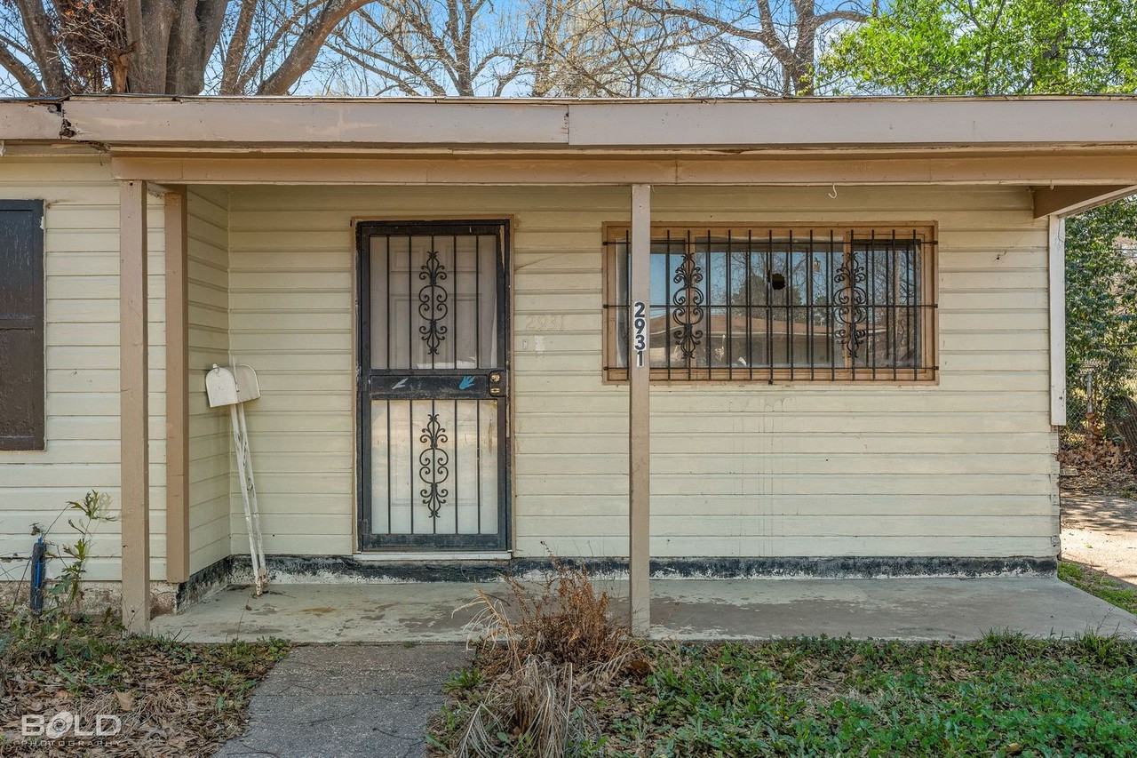 2931 Amherst St - Photo 3 of 10