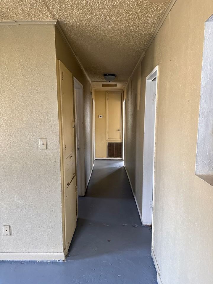 2931 Amherst St - Photo 7 of 10