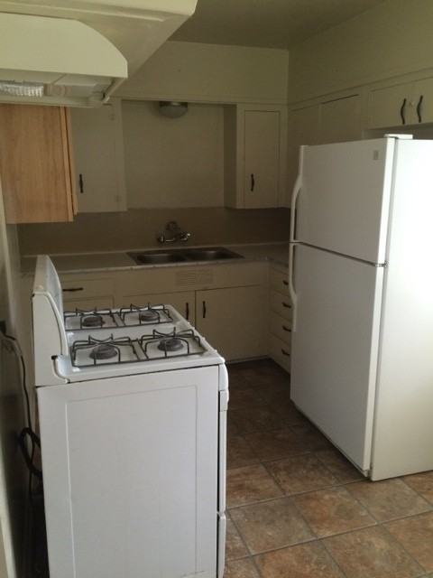 715 Patton St - Photo 5 of 12