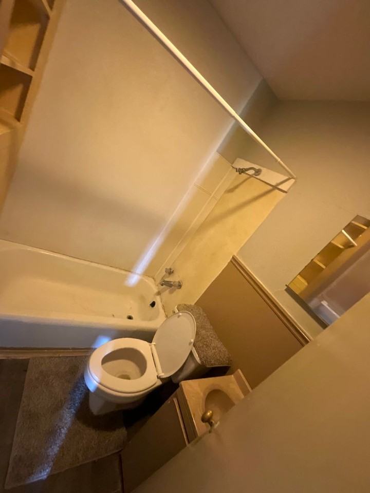 1711 Severine St - Photo 5 of 6