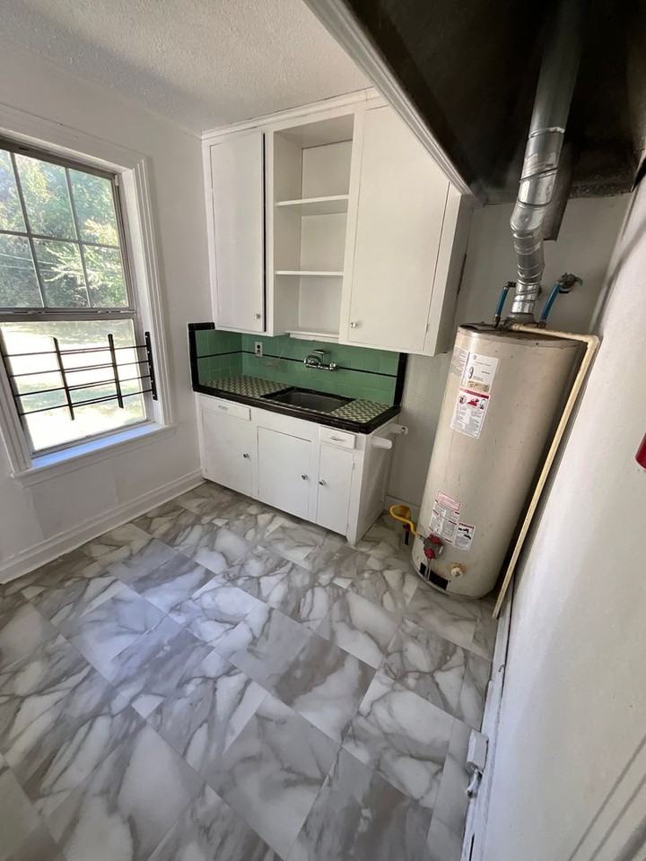 3436 Fulton St - Photo 5 of 9