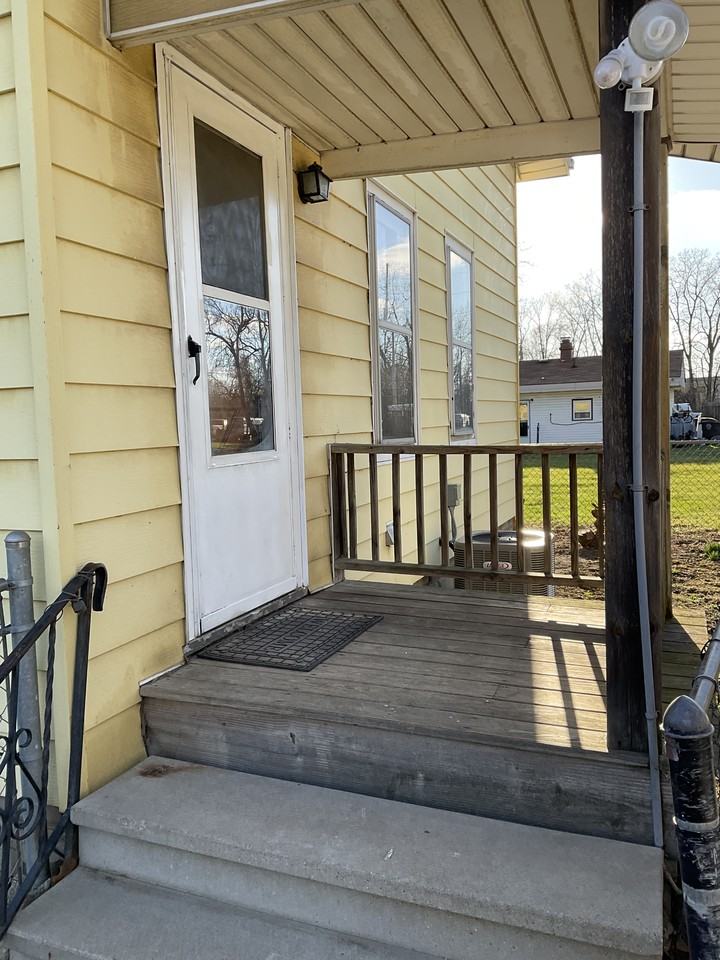 2206 Brown St #1 - Photo 2 of 13