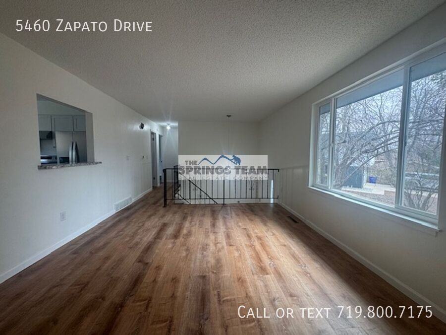 5460 Zapato Dr - Photo 4 of 26