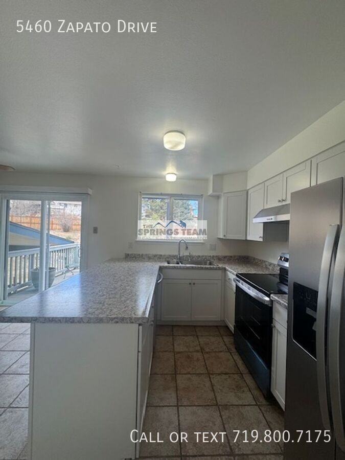 5460 Zapato Dr - Photo 7 of 26