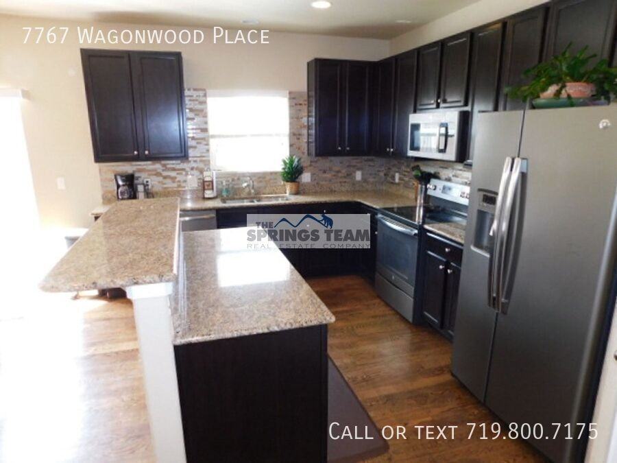 7767 Wagonwood Pl - Photo 2 of 12