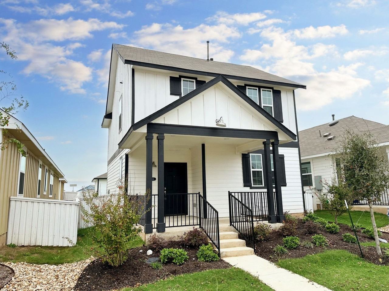 424 Hortus Dr - Photo 2 of 19