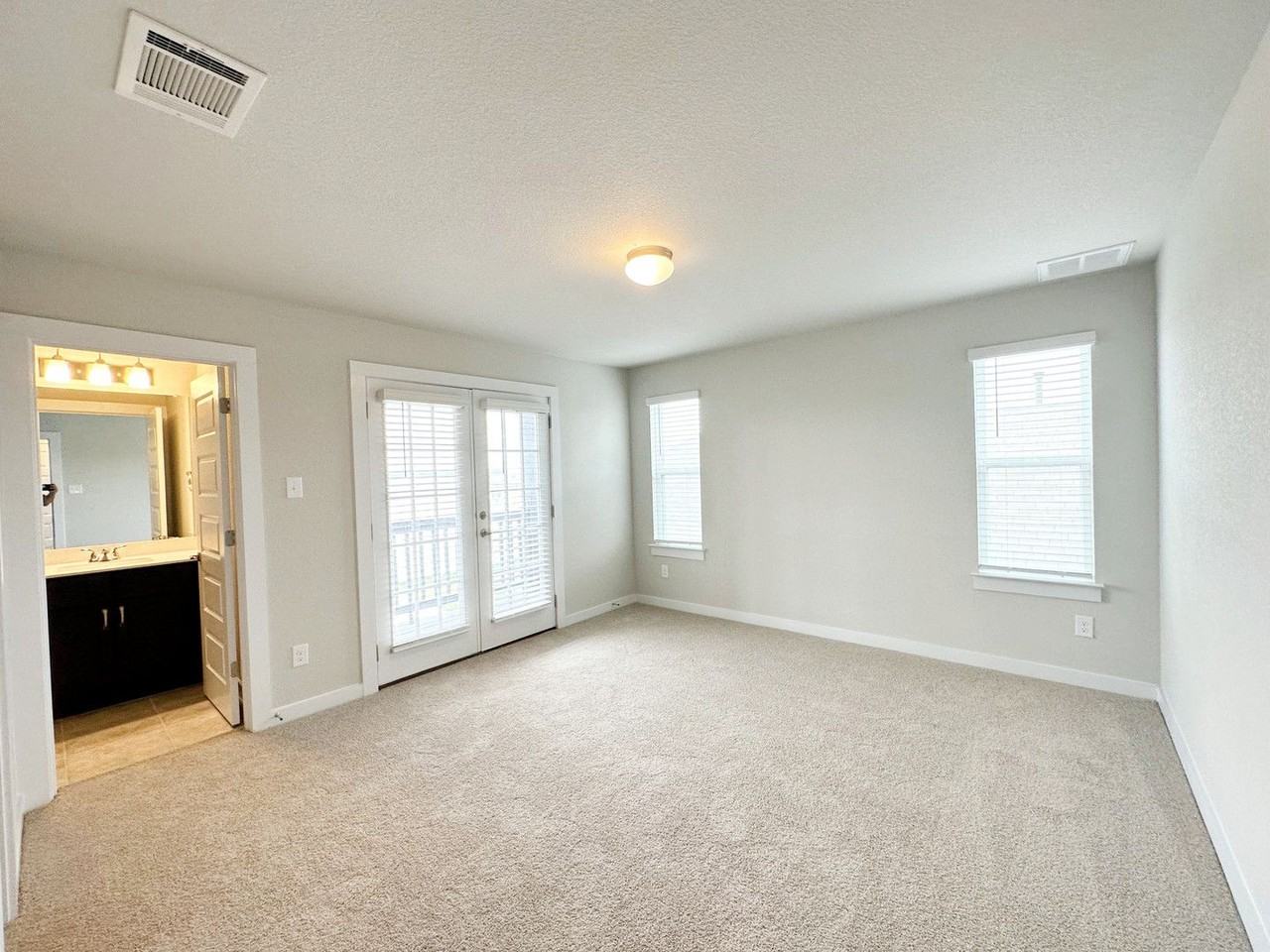 424 Hortus Dr - Photo 6 of 19