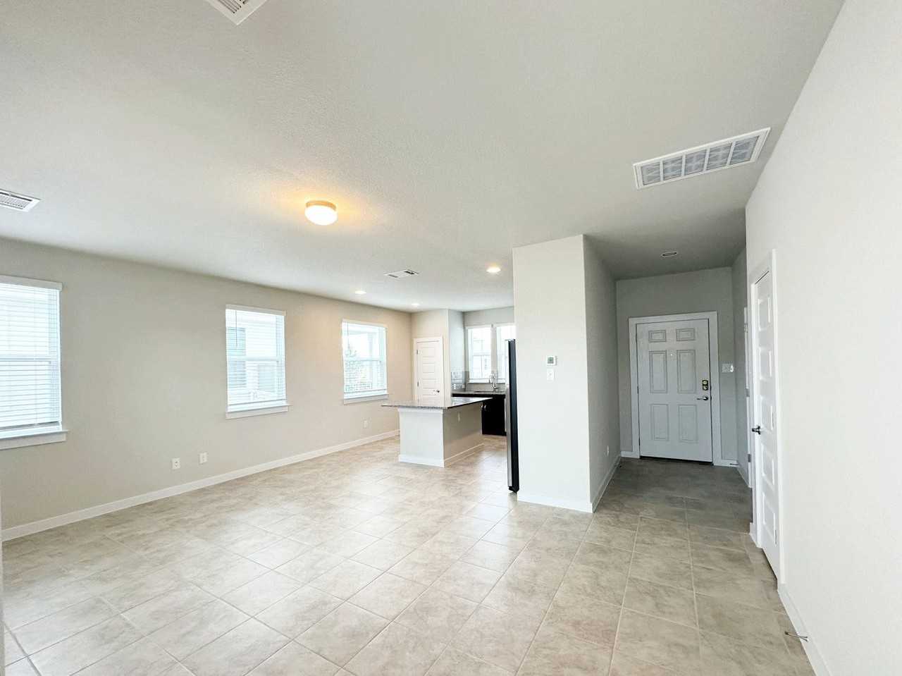 424 Hortus Dr - Photo 7 of 19