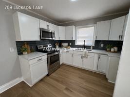 featured image of 709 Jackson Ln