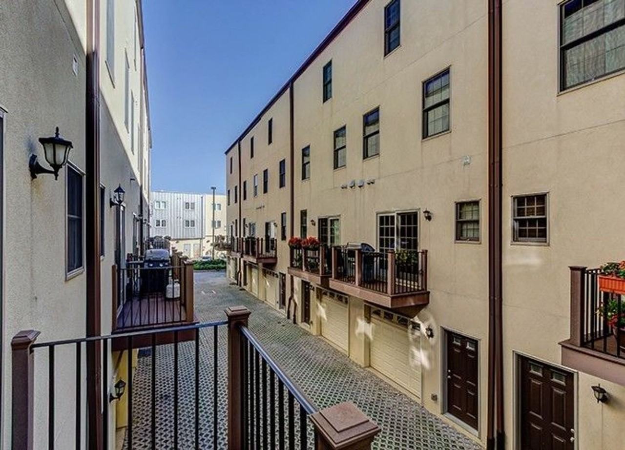 1009 N 3rd St - Photo 3 of 16