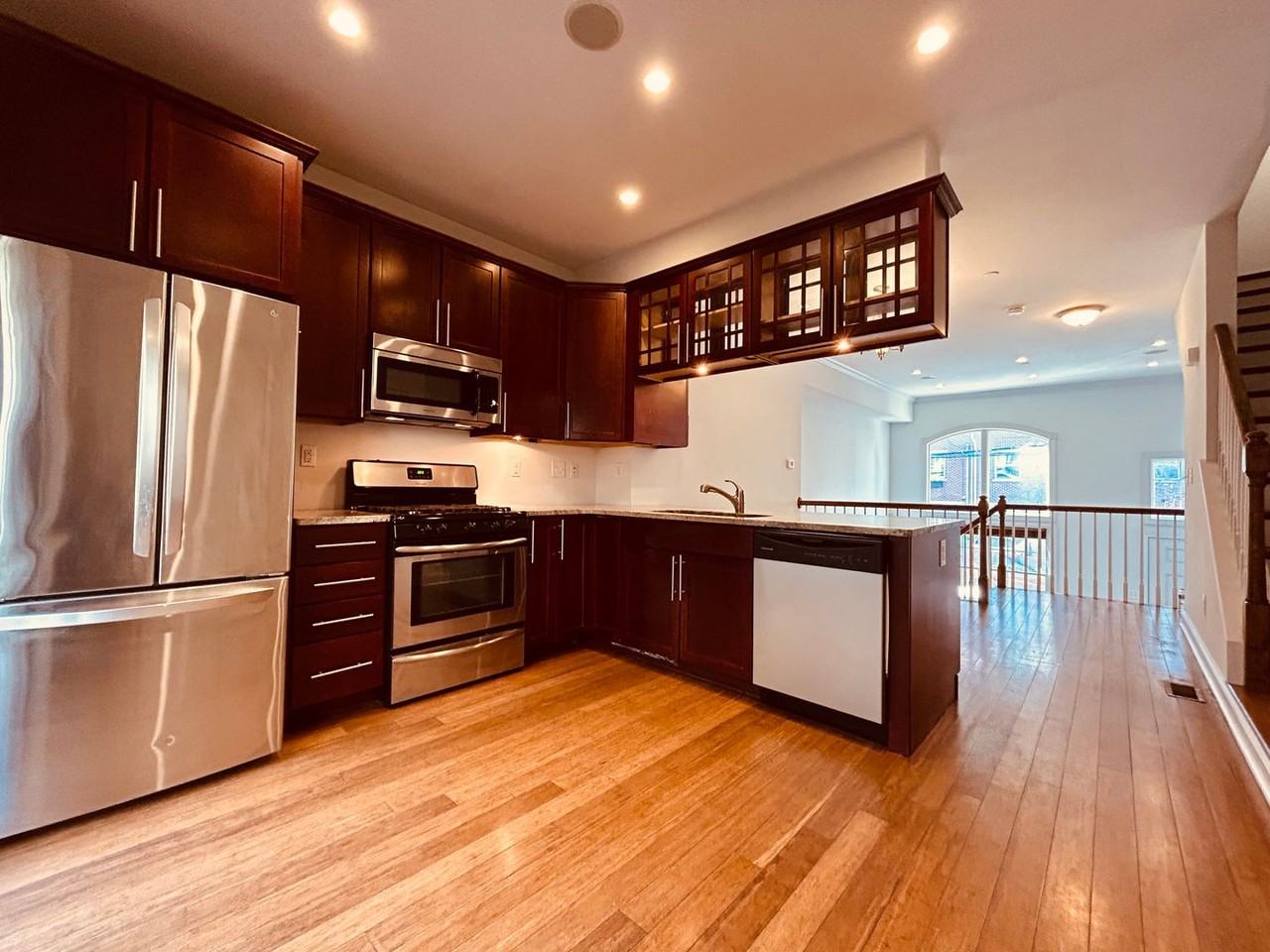 1007 N 3rd St - Photo 7 of 15