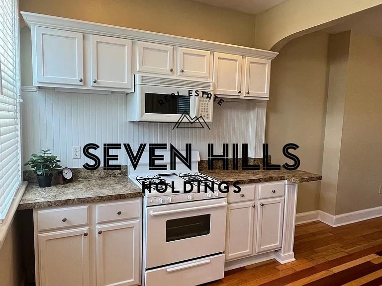 1114 W Clay St - Photo 7 of 12