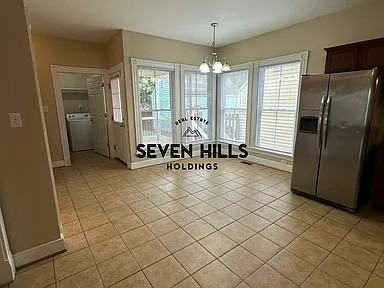 1517 W Leigh St - Photo 5 of 18