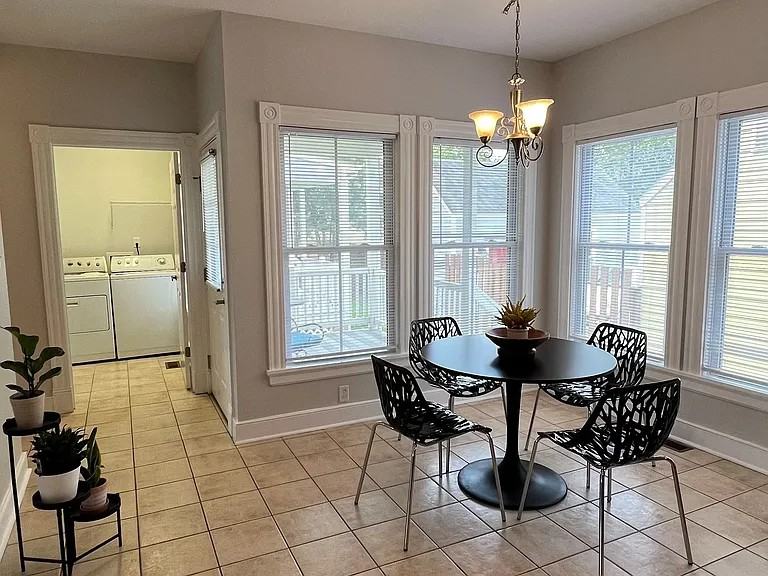 1521 W Leigh St - Photo 7 of 16