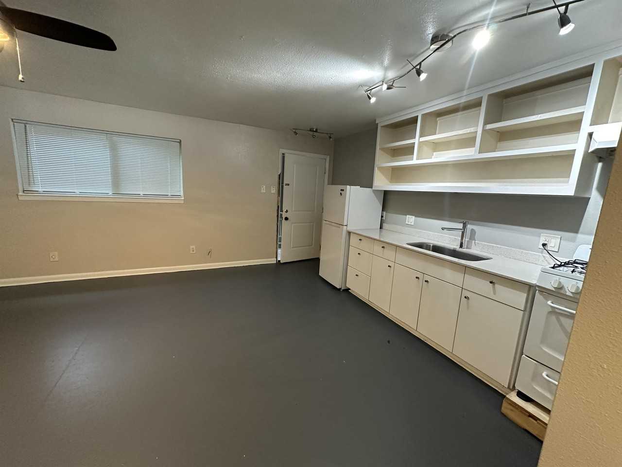 W Alabama (219) - Photo 5 of 19