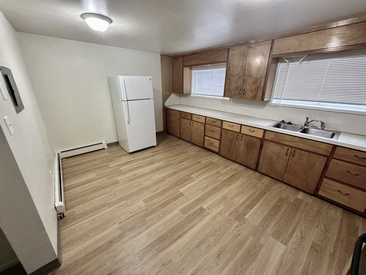 (24) 821 North Hoyt - Photo 3 of 14