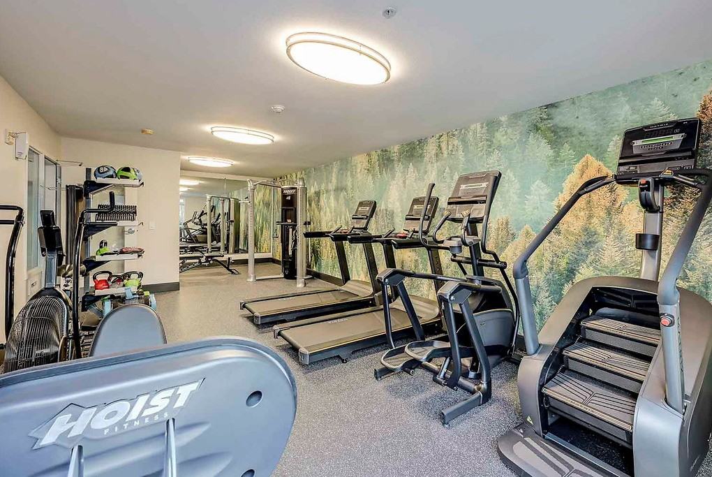 Courtyard Off Main - Photo 4 of 51