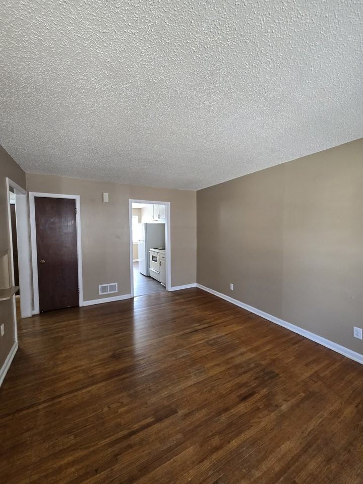 Old Manor Road - Photo 3 of 22