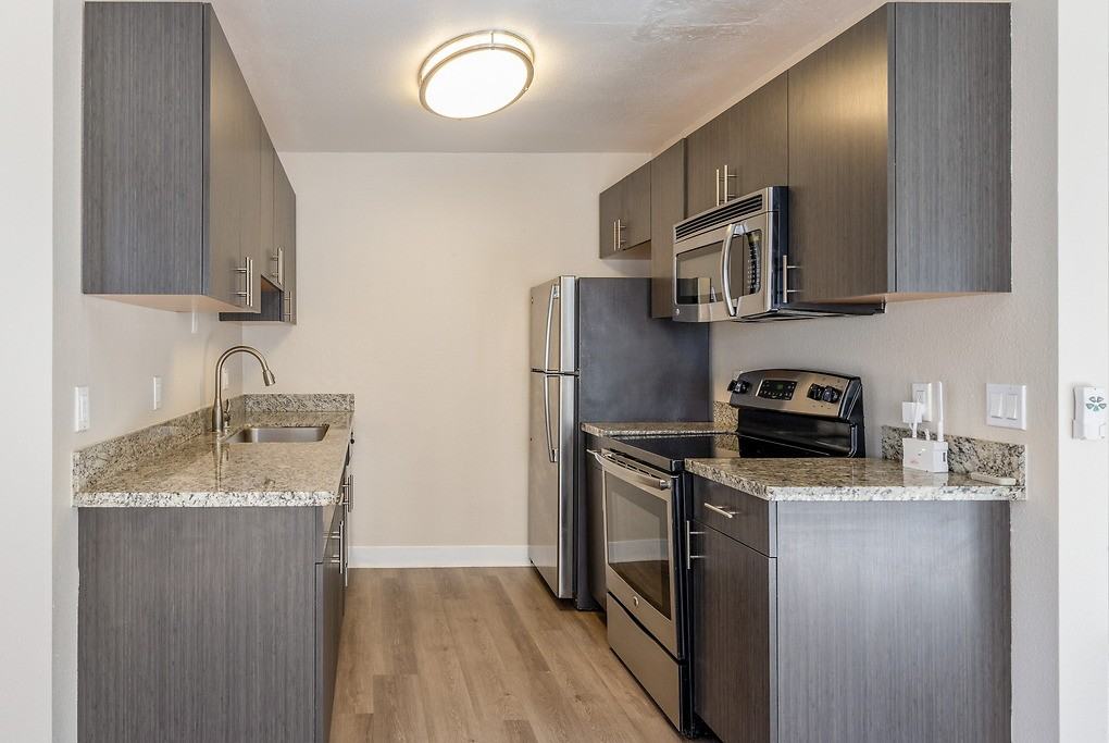 Riley Square - Photo 7 of 31