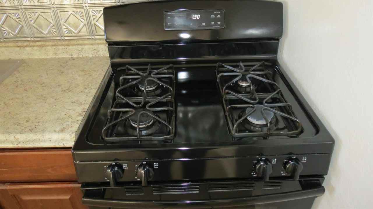 4329 North Longview Avenue - Photo 4 of 28