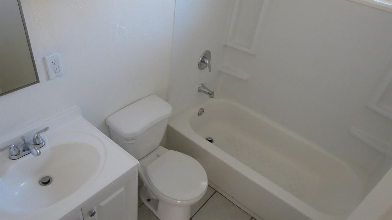 4329 North Longview Avenue - Photo 7 of 28
