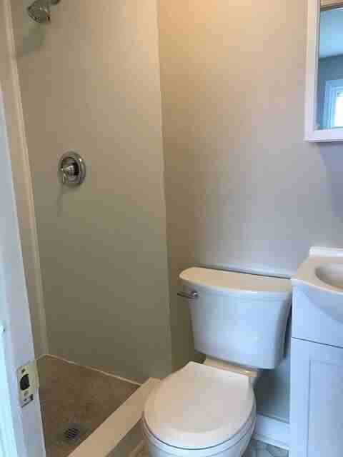 400 North Loudoun Street - Photo 3 of 4