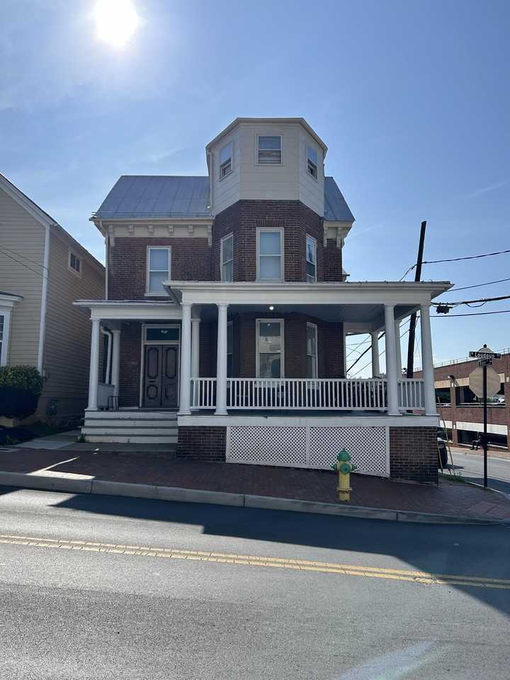 400 North Loudoun Street - Photo 4 of 4