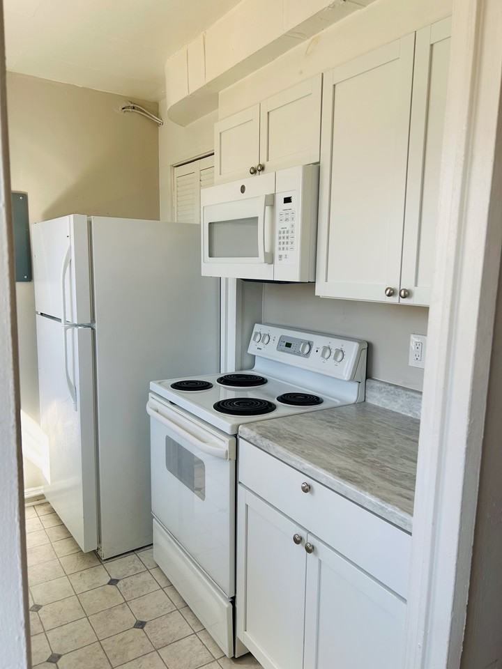 105 Lambden Avenue - Photo 7 of 7