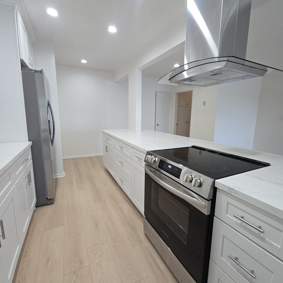 336 Culver Blvd #1 - Photo 4 of 10