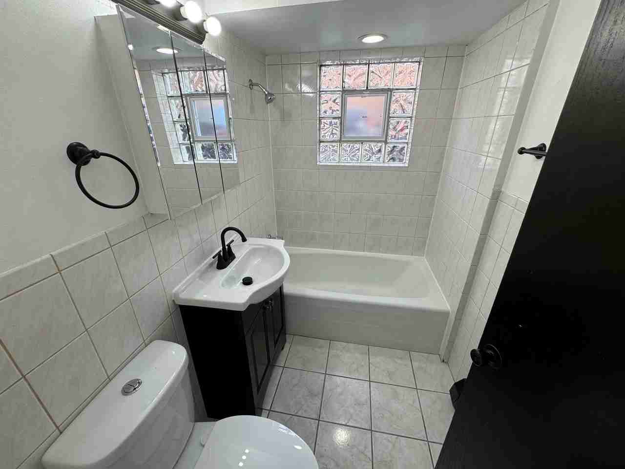 6435-45 South Sayre Avenue - Photo 6 of 7