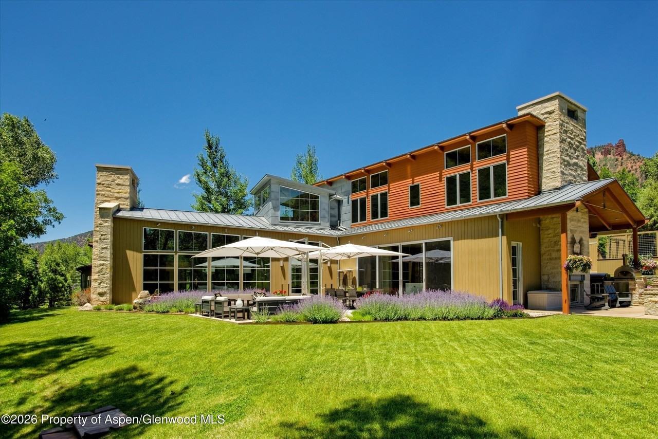 2556 Lower River Rd - Photo 3 of 50