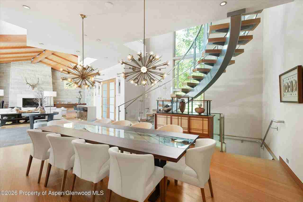 2556 Lower River Rd - Photo 7 of 50