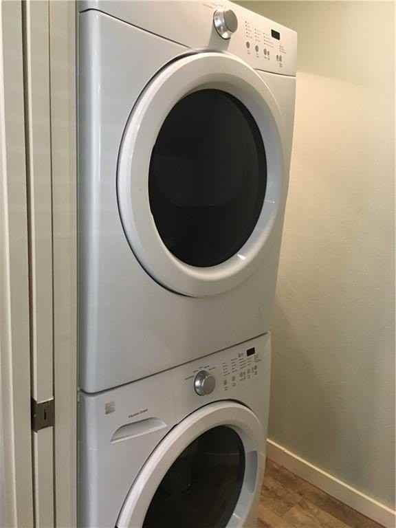 1639 W Stone St - Photo 7 of 9