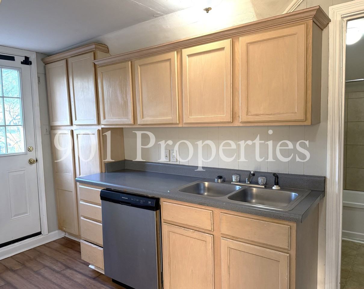 1267 Harbert Avenue #3 - Photo 5 of 13