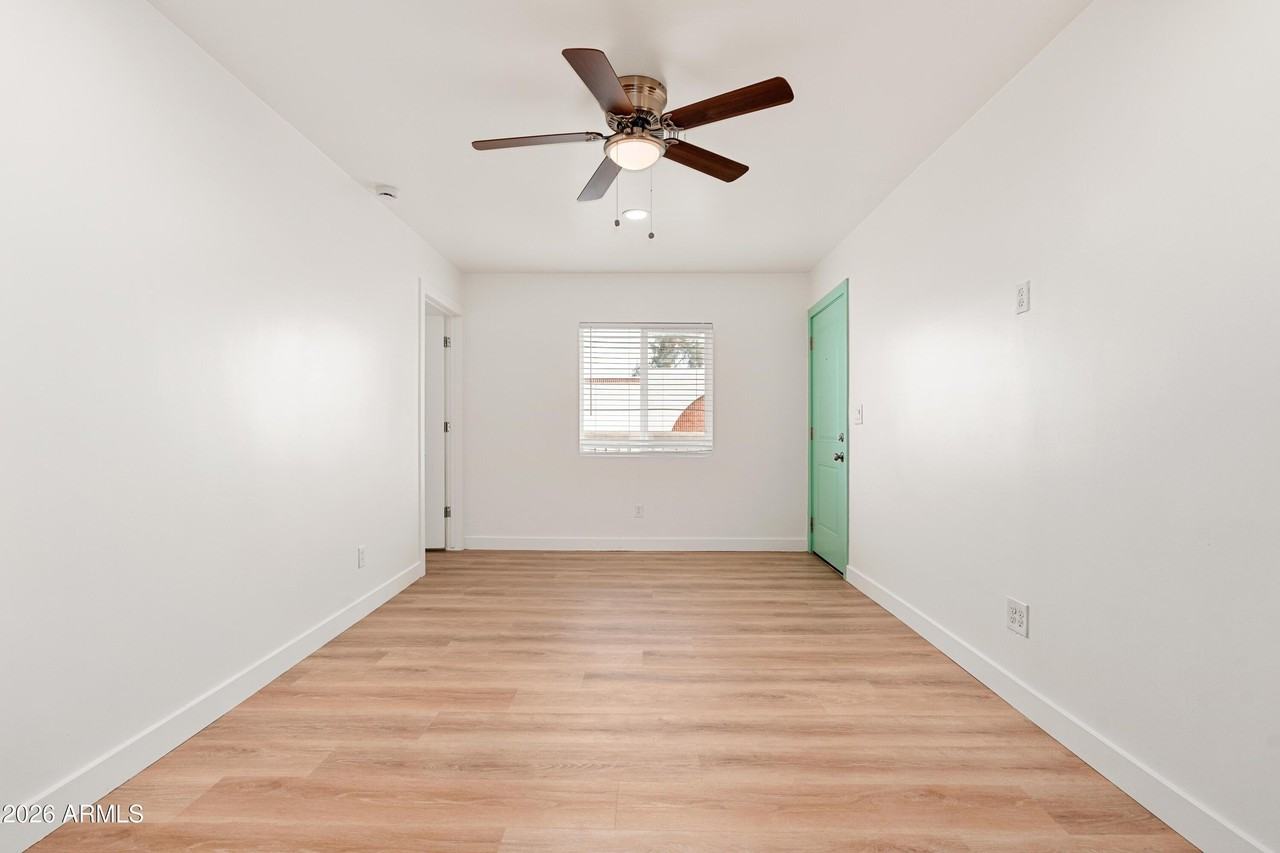 1646 E Mckinley St Apt 4 #4 - Photo 5 of 20