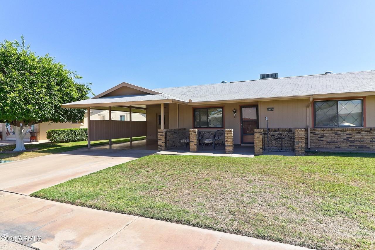 10645 W Saratoga Cir - Photo 3 of 23