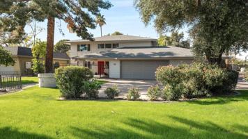 featured image of 8464 N 7th Ave